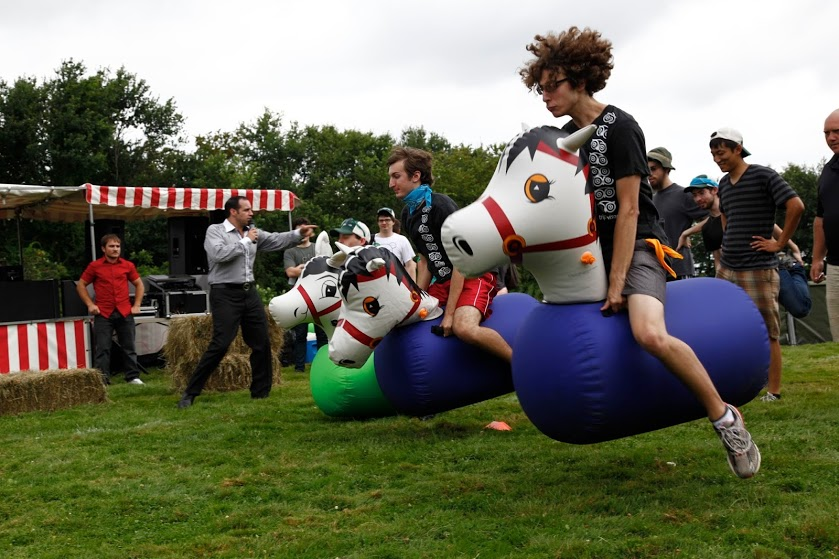 boston_party_entertainment_inflatables_Corporate_Picnic_Games_1
