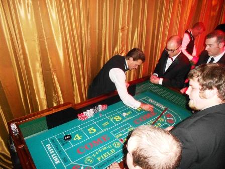 boston_party_entertainment_casino_craps_with_dealer1